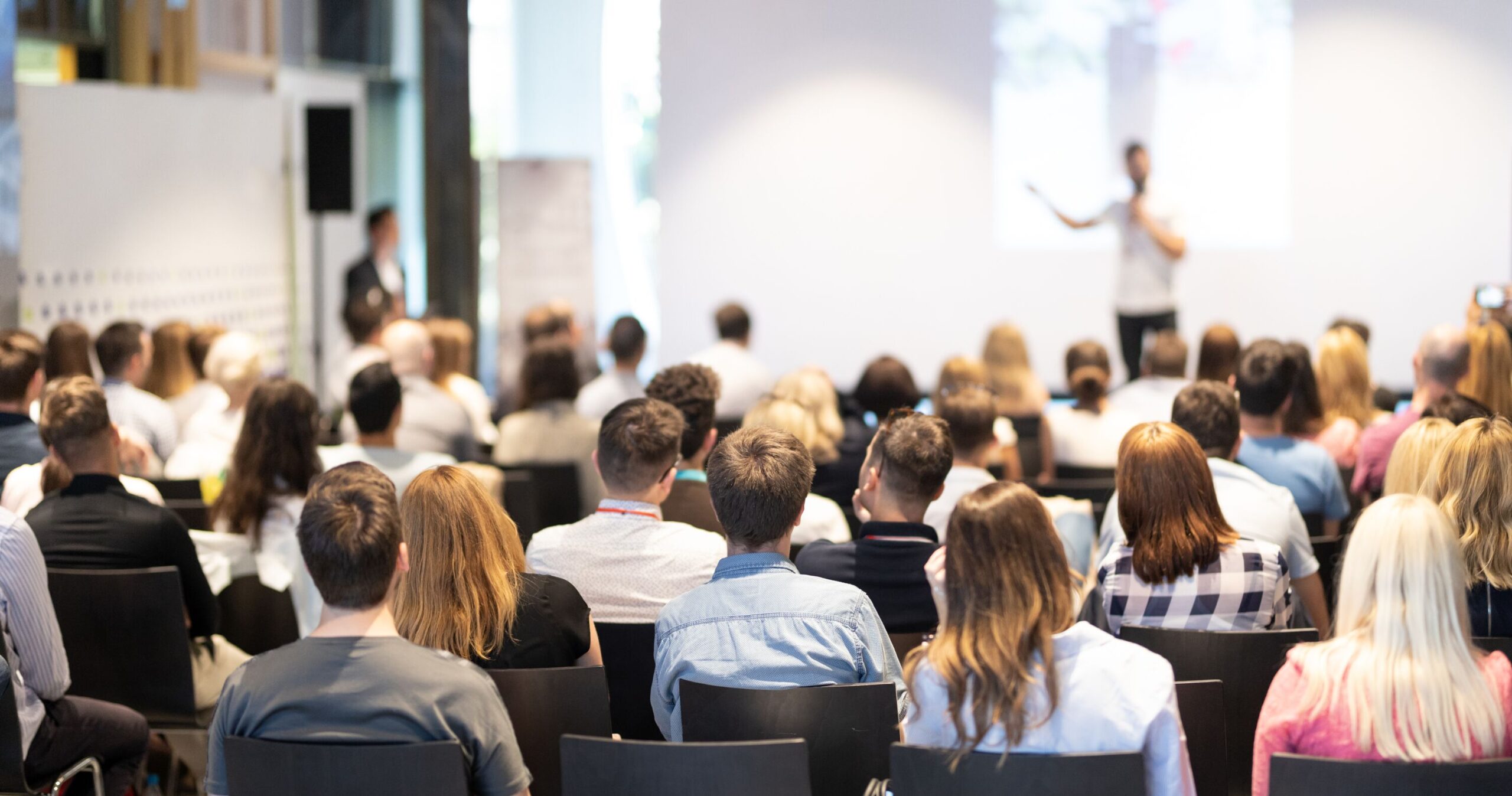 weboptimiert-Vortrag in Konferenzsaal