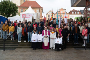 Am Freitag feierte Generalvikar Msgr. Dr. Michael Bredeck einen bunten Gottesdienst mit den Engagierten der Jugend(Verbands)arbeit.